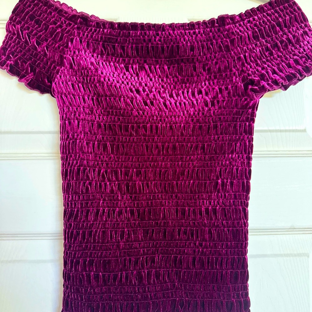 Aéropostale Off-shoulder velvet top